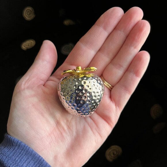 Strawberry Clock Breeze Collection, Gift Idea - Picture 5 of 9